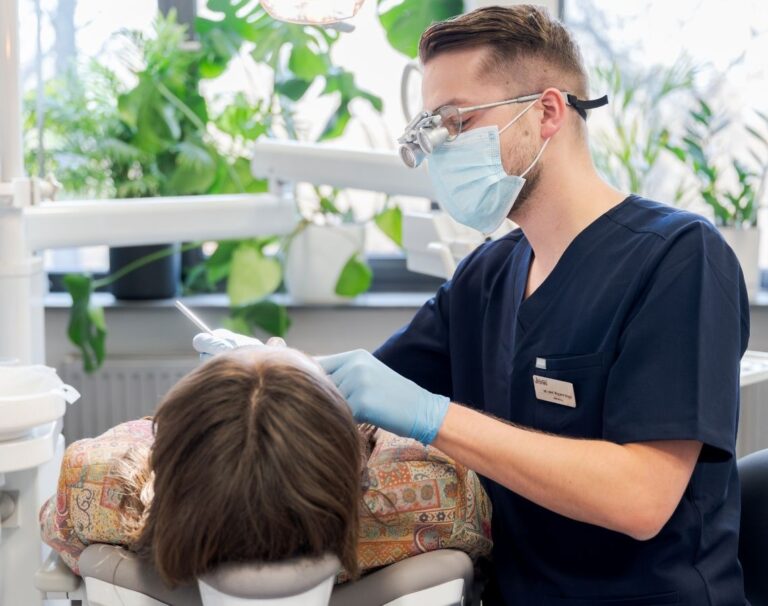 stomatologia-krakow-dyzur-ultramed